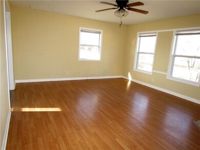 130 Emile St, Lansing, KS 66043 - photo 4