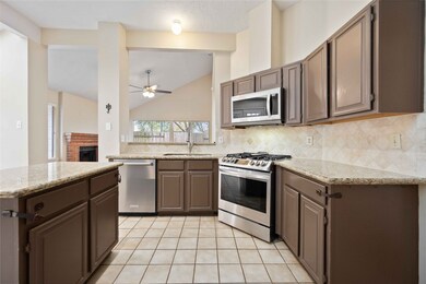 15810 Oak Mountain Dr, Houston, TX 77095 - photo 7