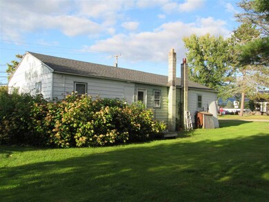 44 Bridge St, Lancaster, NH 03584 - photo 3