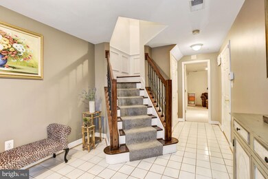 53 Taverngreen Ct, Baltimore, MD 21209 - photo 2