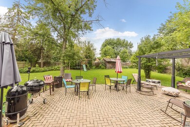 2027 Templar Dr, Naperville, IL 60565 - photo 5