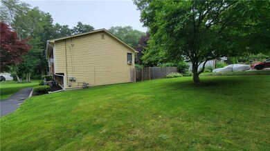 4 Julien St, Smithfield, RI 02917 - photo 5