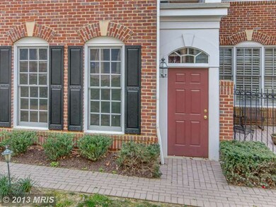 8503 Gavin Manor Ct, Chevy Chase, MD 20815 - photo 4