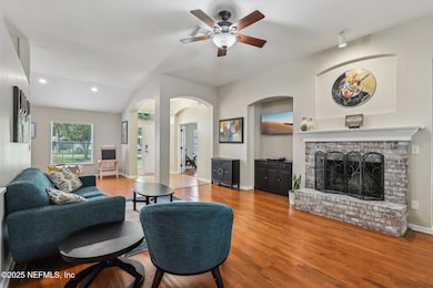 6-web-or-mls-N Kyle Way-0106-006