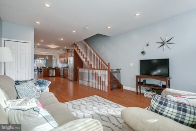 2051 Morris St, Philadelphia, PA 19145 - photo 3