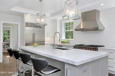 196 Valley Rd, Cos Cob, CT 06807 - photo 3