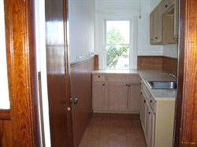 4 Loxwood St unit 3, Worcester, MA 01604 - photo 6