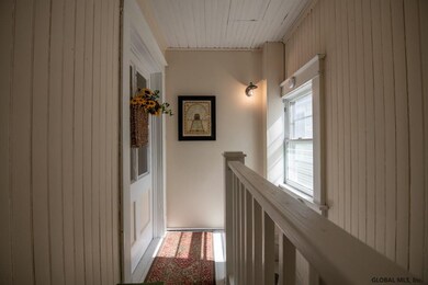 17 Arcadia Ave, Albany, NY 12209 - photo 2