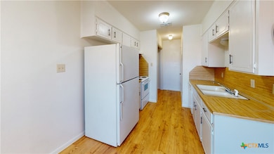 3705 Hereford Ln unit A, Killeen, TX 76542 - photo 4