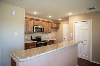 315 Blakney St, Cleburne, TX 76031 - photo 7