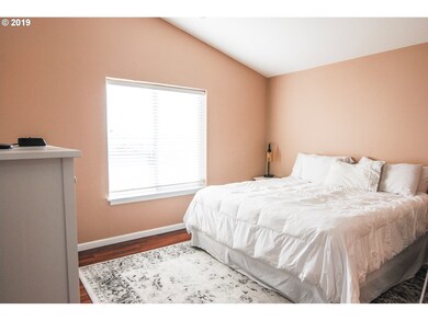 Bedroom, Primary