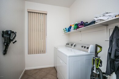 1553 S Gibson St AZ-27
