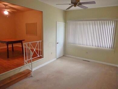 5277 Hedgewood Rd, Columbus, OH 43229 - photo 4