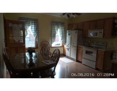 27 Hazel St, Methuen, MA 01844 - photo 6