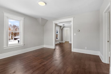 1204 S 6th St, Rockford, IL 61104 - photo 7