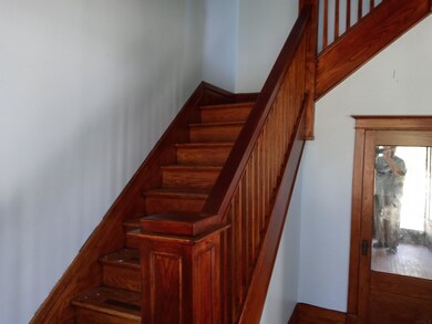 325 E 9th St, Auburn, IN 46706 - photo 2