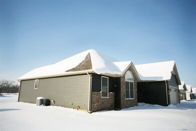 51613 Duncan Dr, South Bend, IN 46628 - photo 2