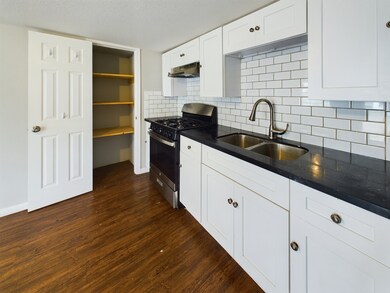 607 Enid 1 2 St, Houston, TX 77009 - photo 5