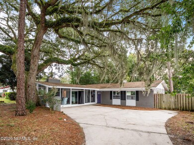 724 Grove Park Blvd, Jacksonville, FL 32216 - photo 3