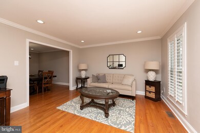 114 Lesha Dr, Morrisville, PA 19067 - photo 5