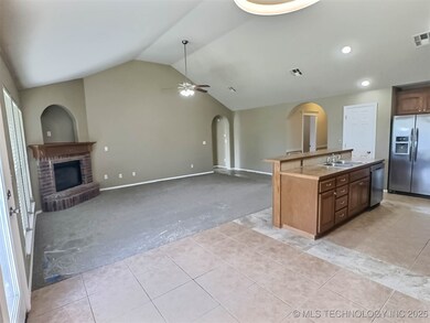 8813 N 144th East Ave, Owasso, OK 74055 - photo 5