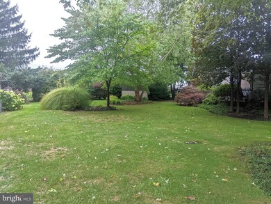 210 Holly Dr, Mount Wolf, PA 17347 - photo 7