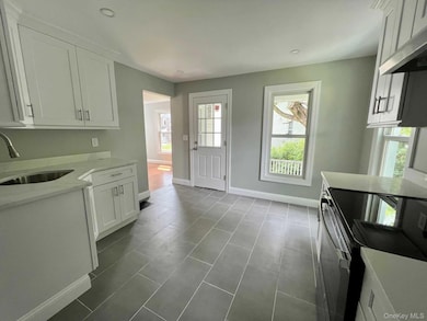 21 Washington Ave, Millbrook, NY 12545 - photo 5