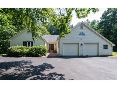 22 Allen Farm Ln, Greenland, NH 03840 - photo 5