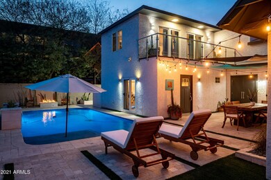 1737 E Osborn-010
