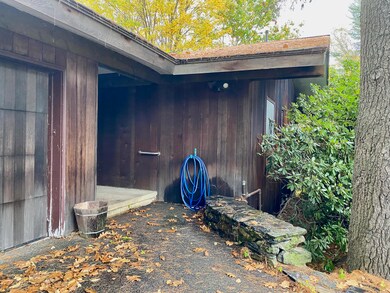 6 Hogan Rd, Lewiston, ME 04240 - photo 4