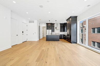 7-web-or-mls-Dickenson St 303-007