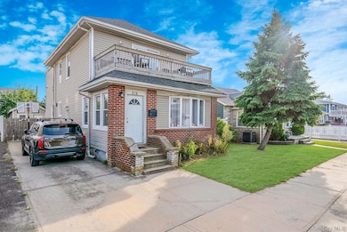 236 W Pine St, Long Beach, NY 11561 - photo 3