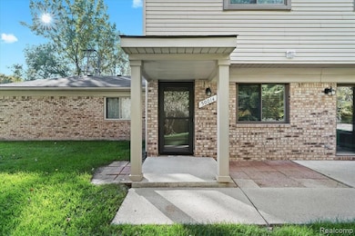 50014 S Jimmy Ct unit 174, Chesterfield, MI 48047 - photo 2