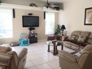 Kitchen dining