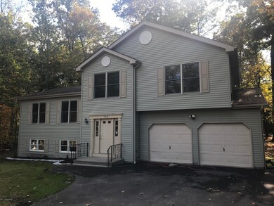 254 Spicebush Dr, East Stroudsburg, PA 18301 - photo 2