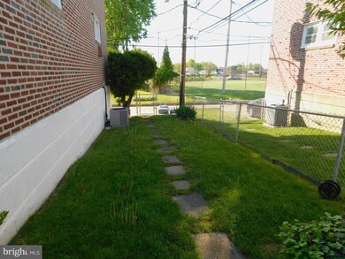 718 Rively Ave, Glenolden, PA 19036 - photo 6