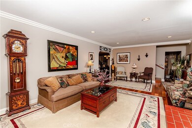 22322 Macfarlane Dr, Woodland Hills, CA 91364 - photo 3