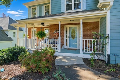 1015 Secret Cove Dr, Sugar Hill, GA 30518 - photo 3