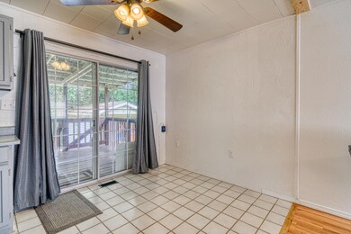 23315WalnutLnShellKnobMO-17
