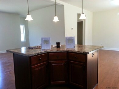 8 Lochvue Dr, Wynantskill, NY 12198 - photo 7