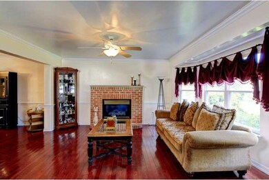 128 Mill Pond Place, Langhorne, PA 19047 - photo 2