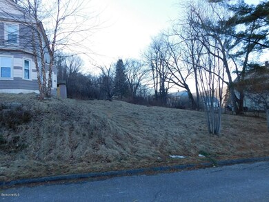 47 Whitman St, North Adams, MA 01247 - photo 3