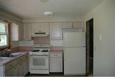 7 Edgewood Rd, Carver, MA 02330 - photo 2