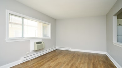 1744 E Oakton St unit 202-P6, Des Plaines, IL 60018 - photo 3