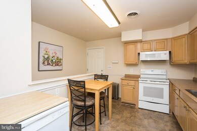 616 Fern Way, Sykesville, MD 21784 - photo 3