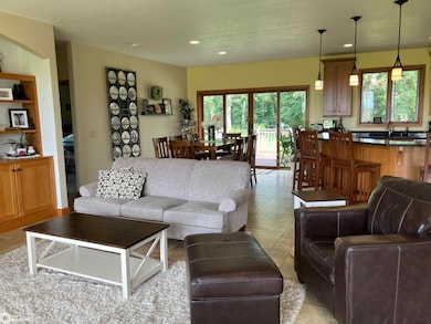 17661 Eagle Ave, Clear Lake, IA 50428 - photo 4