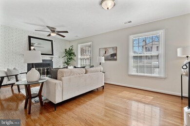 8506 Cherry Heights Ct, Springfield, VA 22153 - photo 4