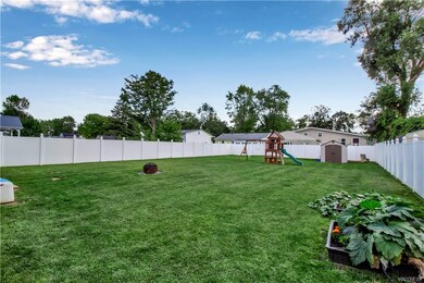 769 Daigler Dr, North Tonawanda, NY 14120 - photo 4