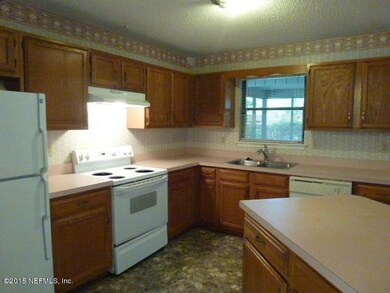 3939 Hunters Lake Cir W, Jacksonville, FL 32210 - photo 5