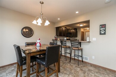 RAISED BREAKFAST BAR SEATING